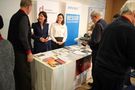 12 IMG 6104 infostand