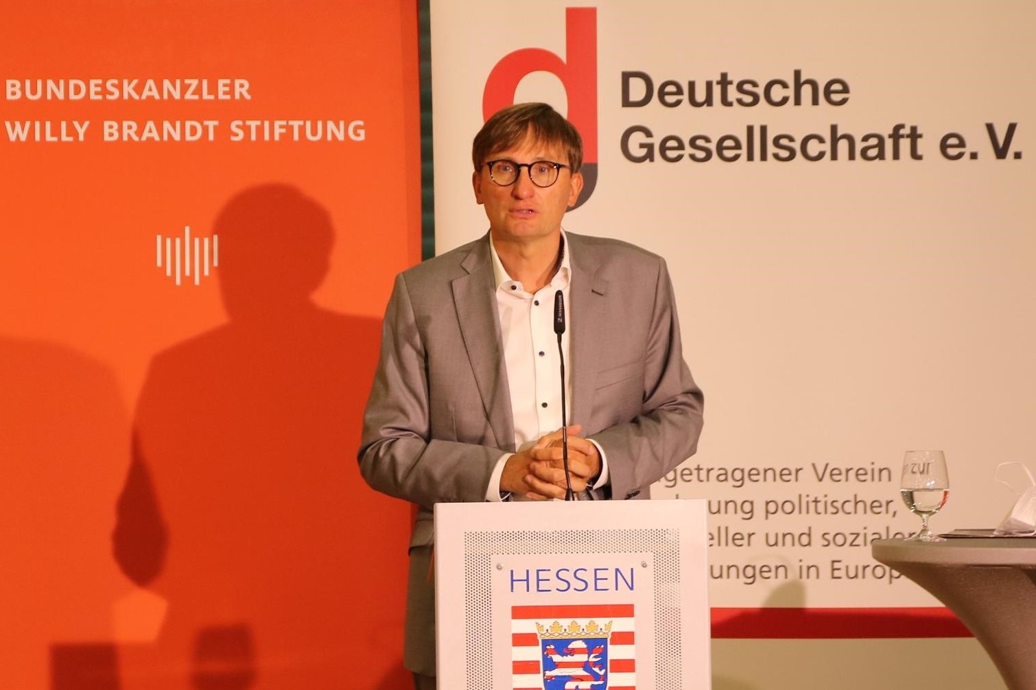 Impulsvortrag von Prof. Dr. Sönke Neitzel zum Thema "Demokratiegeschichte in der Bundeswehr" © Deutsche Gesellschaft e.V.